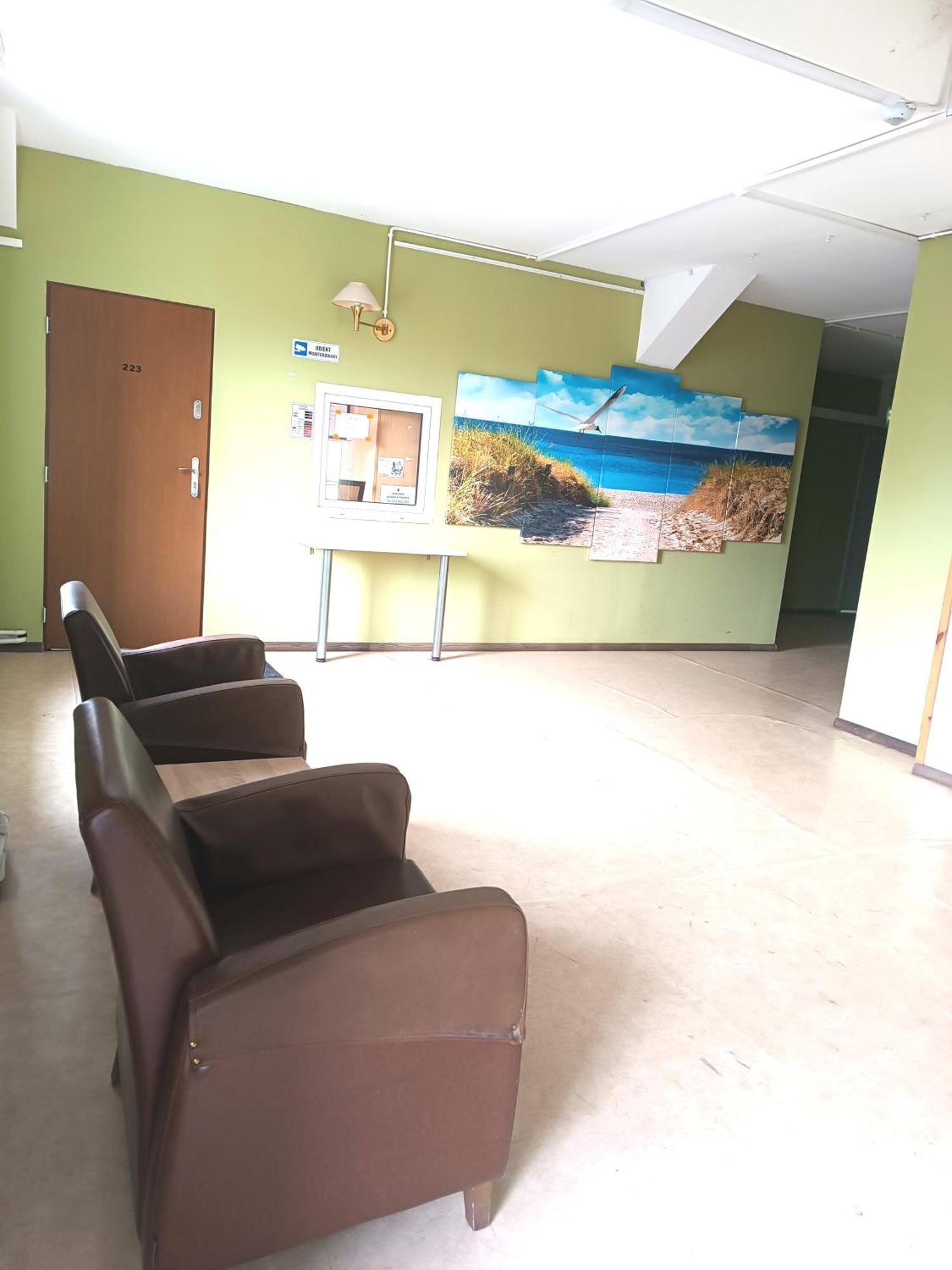 Hostel Krosnienska 12 Zielona Góra Buitenkant foto