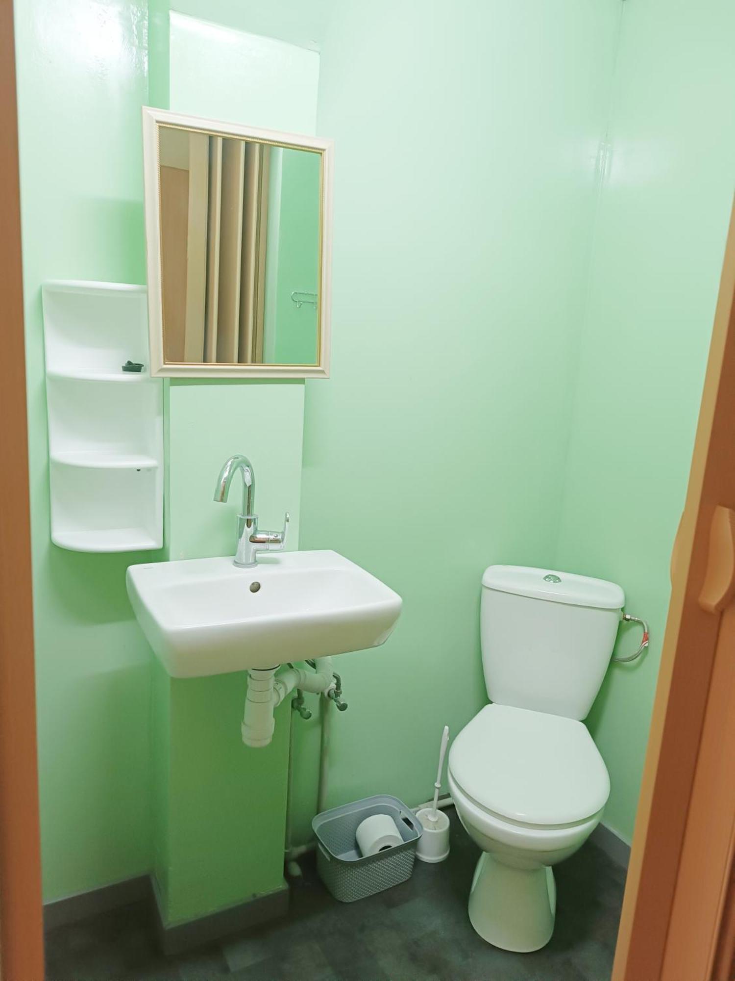 Hostel Krosnienska 12 Zielona Góra Buitenkant foto