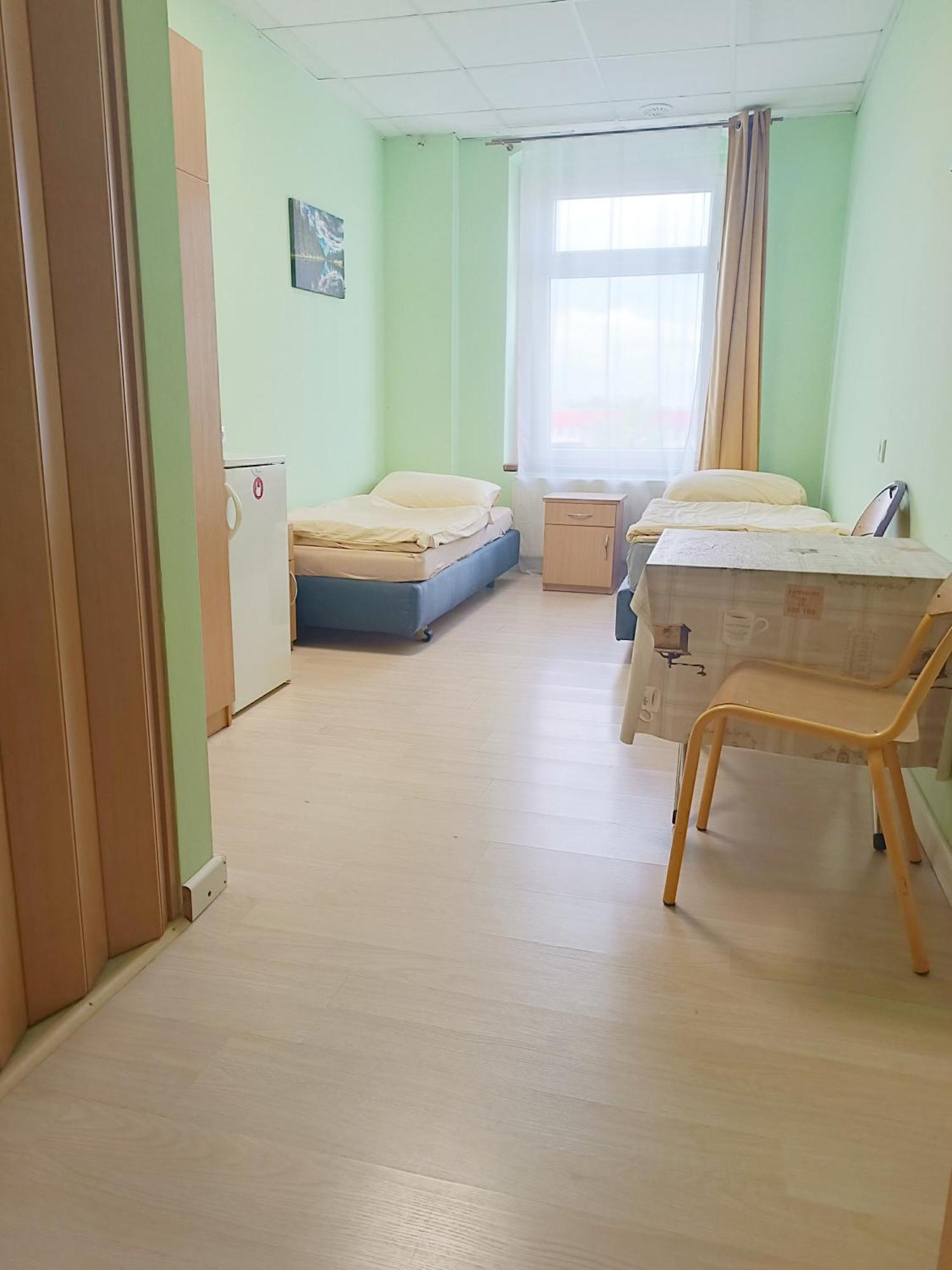 Hostel Krosnienska 12 Zielona Góra Buitenkant foto