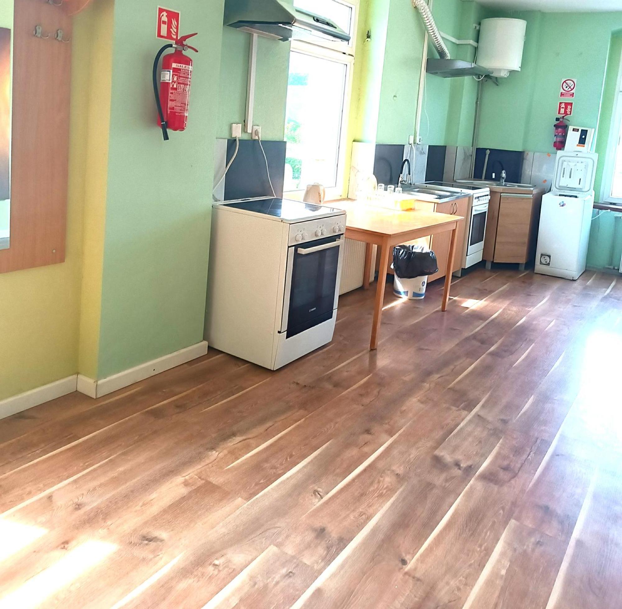 Hostel Krosnienska 12 Zielona Góra Buitenkant foto