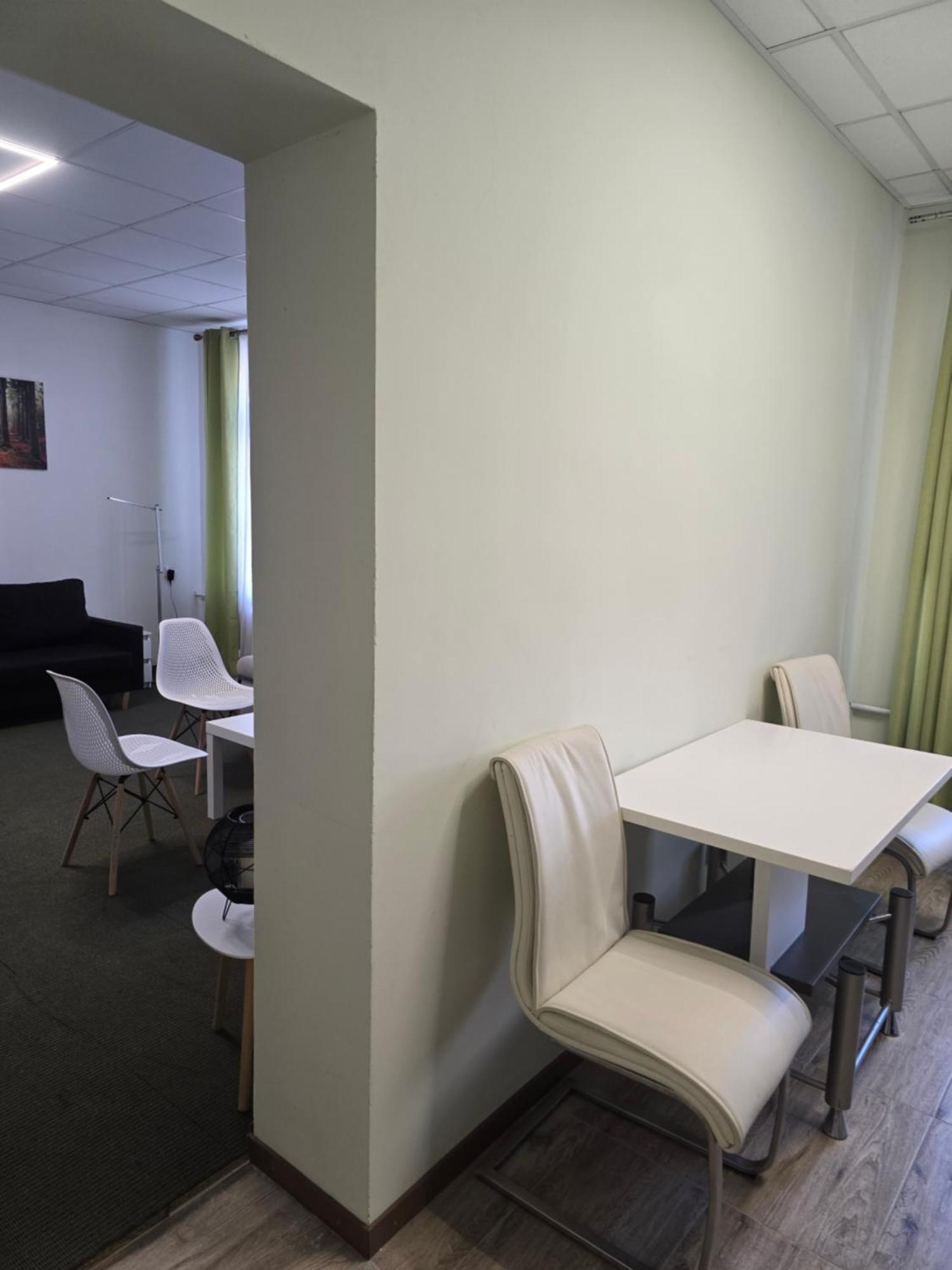 Hostel Krosnienska 12 Zielona Góra Buitenkant foto